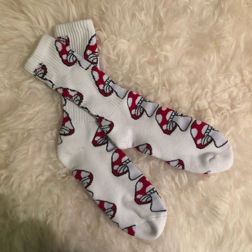 Shroom HUF Socks